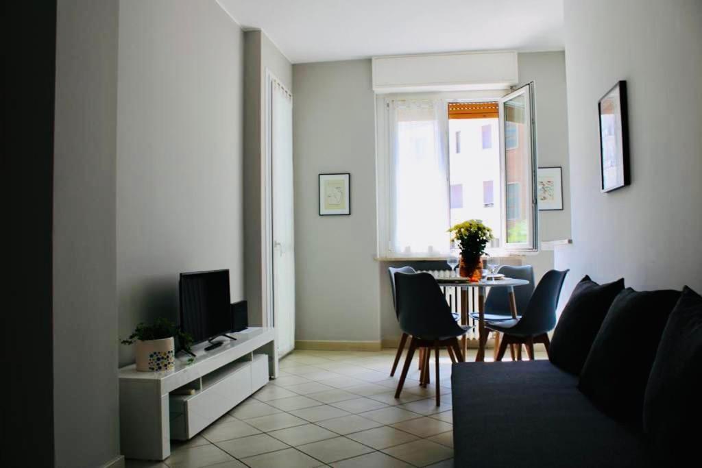 Genny'S Home Apartment Milaan Buitenkant foto